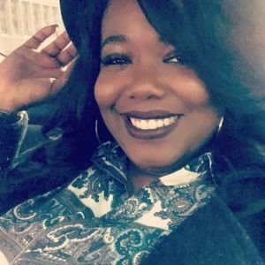 Meet your Posher, Adele